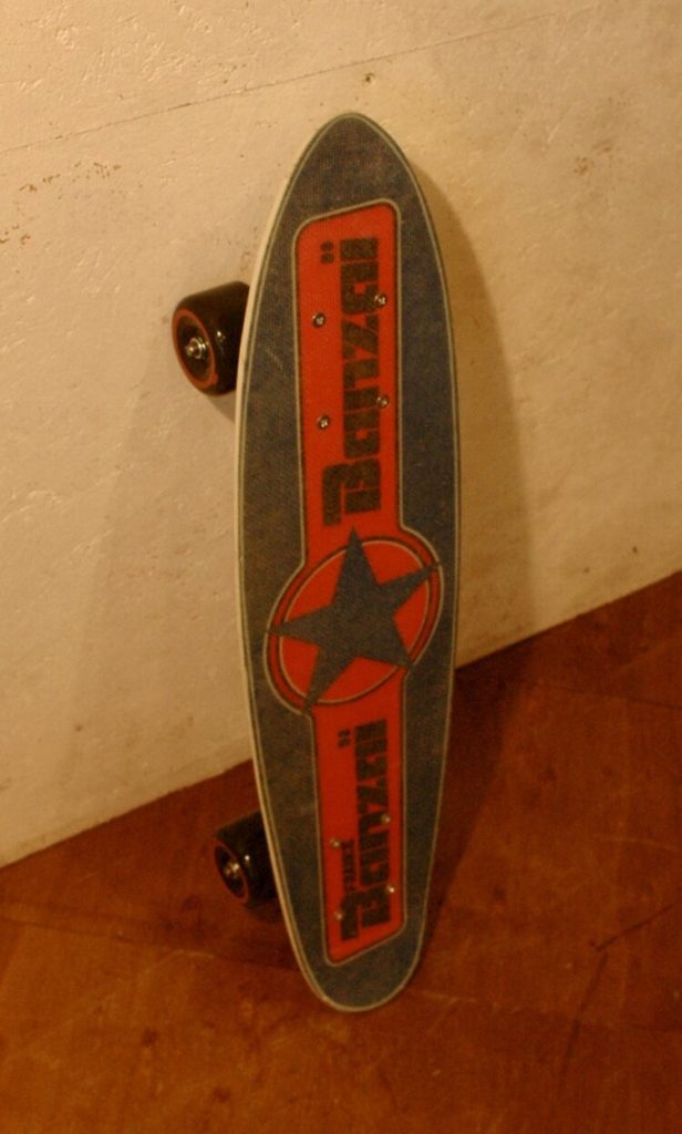 Banzai fiberglass Skateboard.