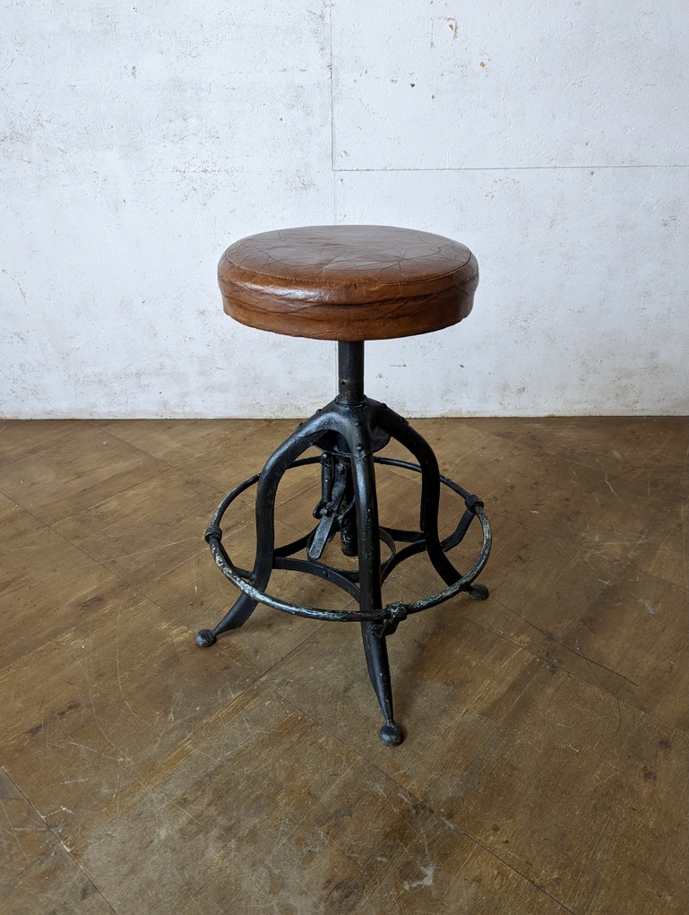 Industrial working adjustable stool